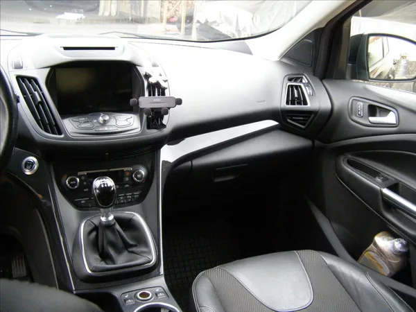 Ford Kuga 2,0 150PS PANORAMA - foto 19