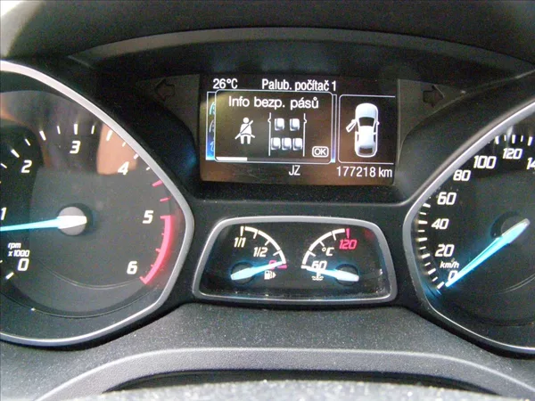 Ford Kuga 2,0 150PS PANORAMA - foto 27