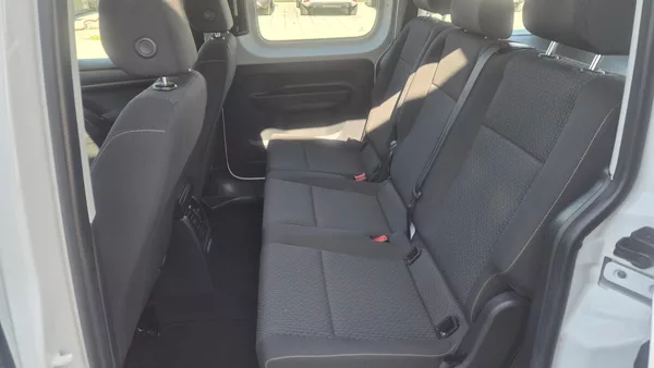 Volkswagen Caddy 2.0TDi 75kw 5míst 1.maj,ČR,DPH - foto 10