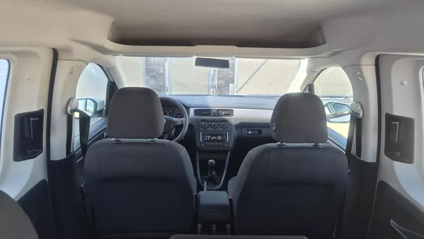 Volkswagen Caddy 2.0TDi 75kw 5míst 1.maj,ČR,DPH - foto 13