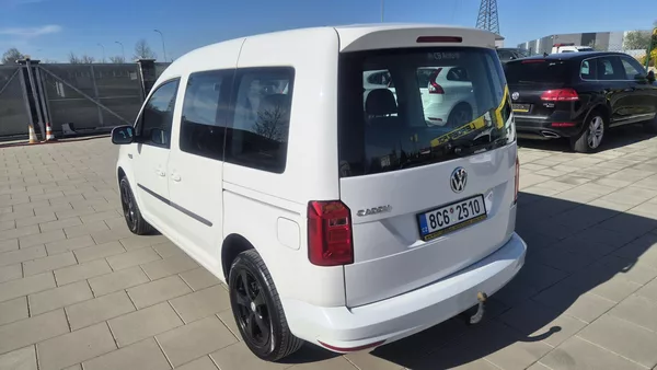 Volkswagen Caddy 2.0TDi 75kw 5míst 1.maj,ČR,DPH - foto 5