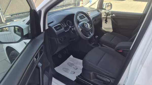 Volkswagen Caddy 2.0TDi 75kw 5míst 1.maj,ČR,DPH - foto 8