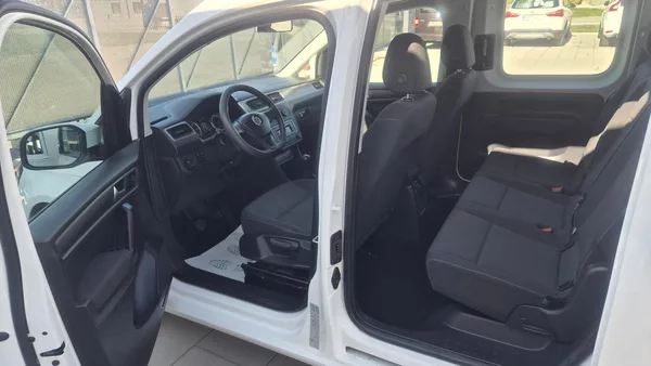 Volkswagen Caddy 2.0TDi 75kw 5míst 1.maj,ČR,DPH - foto 9
