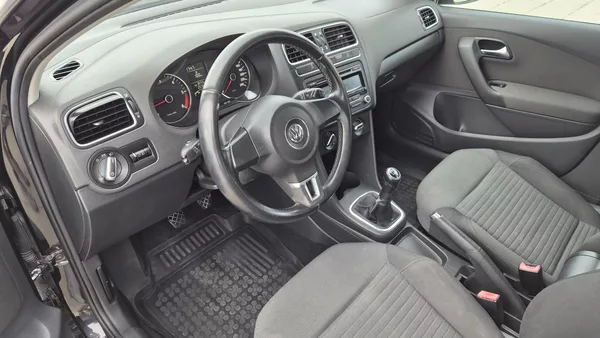 Volkswagen Polo 1.6 TDi PO VELKÉM SERVISU - foto 11