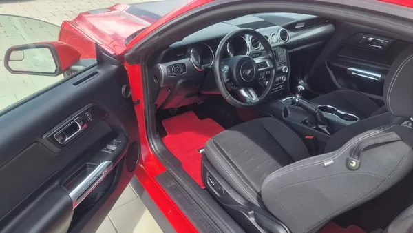 Ford Mustang 2.3T 50 Years Edition 233kw - foto 12