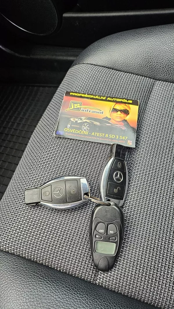 Mercedes-Benz Třídy C 2.2CDi AUT AVANDGARDE - foto 23