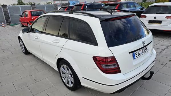Mercedes-Benz Třídy C 2.2CDi AUT AVANDGARDE - foto 7