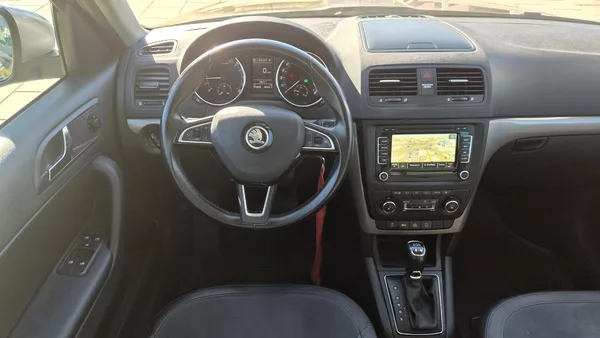 Škoda Yeti 2,0TDi 4x4 DSG 125KW TOP! - foto 11