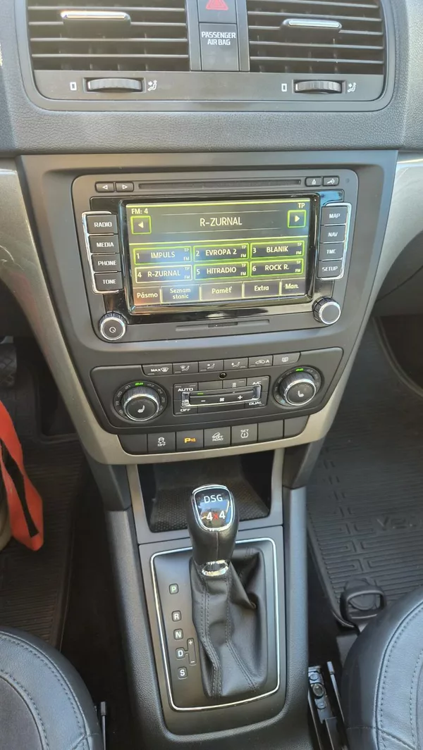 Škoda Yeti 2,0TDi 4x4 DSG 125KW TOP! - foto 12