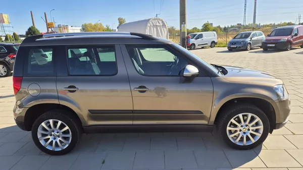 Škoda Yeti 2,0TDi 4x4 DSG 125KW TOP! - foto 4