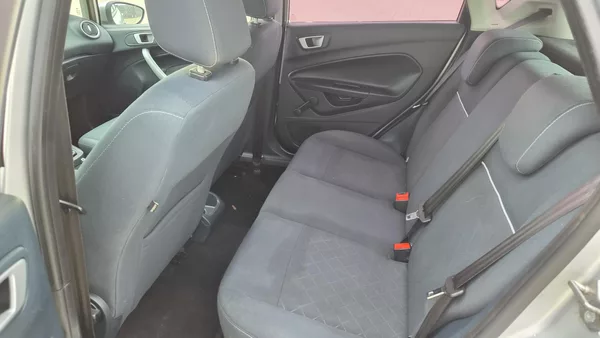 Ford Fiesta 1.25i KLIMA po servisu - foto 10