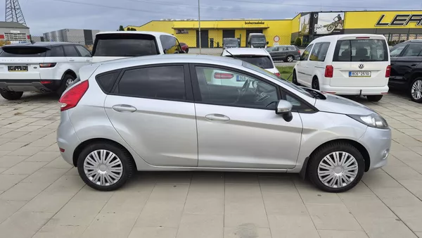 Ford Fiesta 1.25i KLIMA po servisu - foto 4