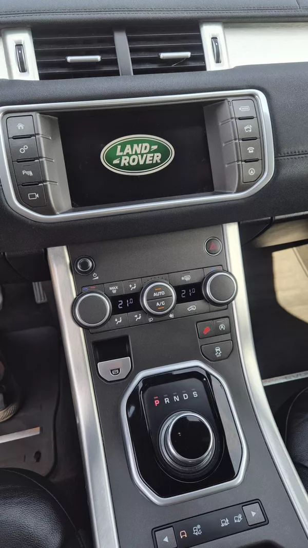 Land Rover Range Rover Evoque 2.0 Td4 SE AWD 9.Kvalt AUT,DPH - foto 8