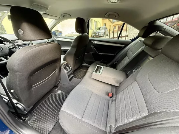 Škoda Octavia 1.4TSi 110kW STYLE - foto 9