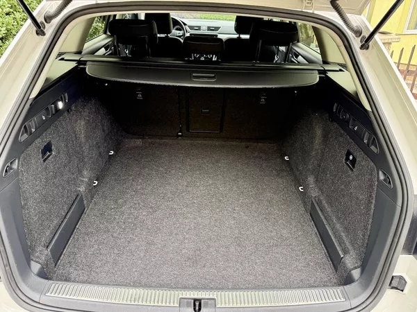 Škoda Superb 2.0TDi 110kW STYLE ČR TAŽNÉ - foto 12