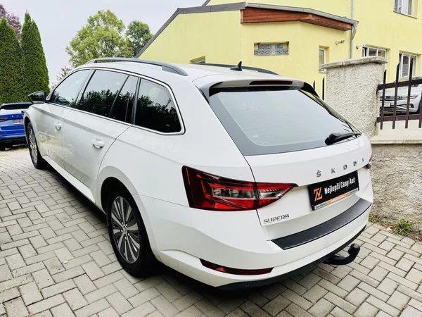 Škoda Superb 2.0TDi 110kW STYLE ČR TAŽNÉ - foto 15
