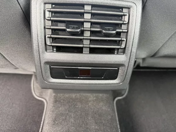 Volkswagen Golf 1.5 eTSI 110 kW mHEV Style DSG - foto 11