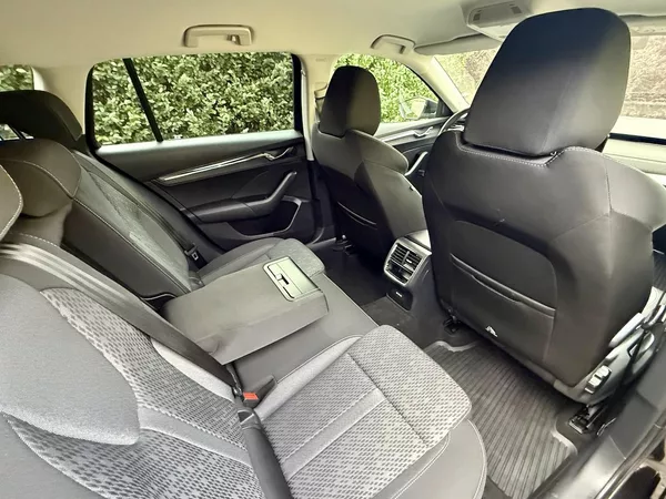 Škoda Octavia 1.5TSi 110kW STYLE PO SERVISE - foto 10