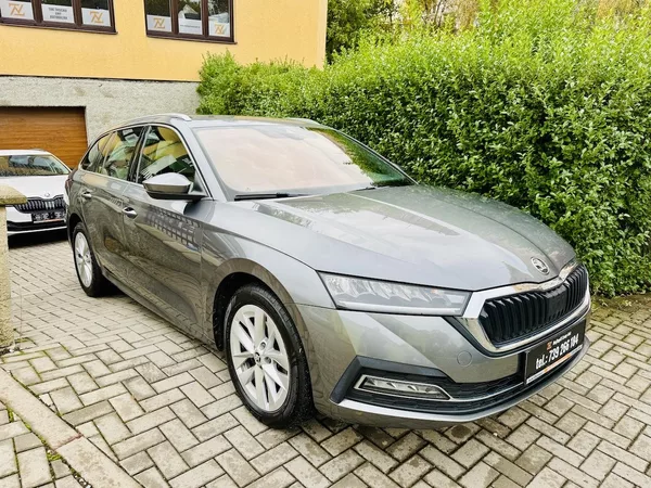 Škoda Octavia 2.0TDi 110kW STYLE Koup.ČR,DPH - foto 3