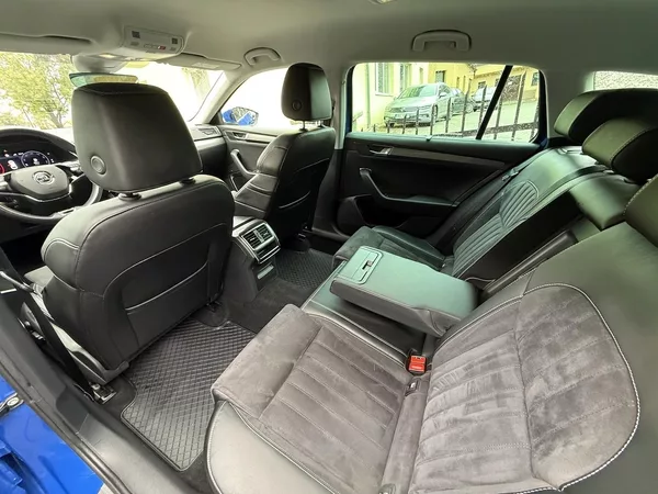 Škoda Superb 2.0 Tdi 147kW 4x4 STYLE DSG ČR - foto 10