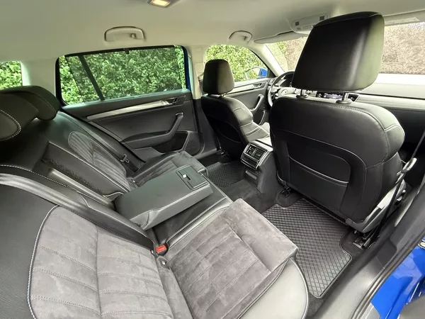 Škoda Superb 2.0 Tdi 147kW 4x4 STYLE DSG ČR - foto 11