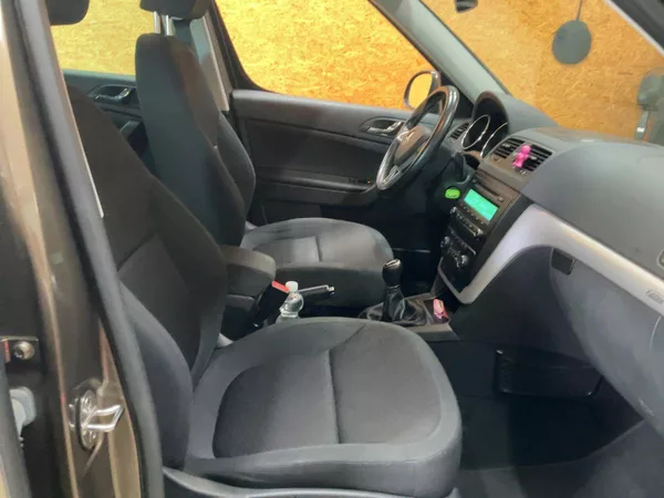 Škoda Yeti 1.4 TSI Edition - foto 10