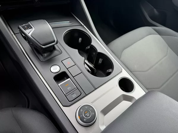 Volkswagen Touareg Basic 3,0TDI 170kW Tažné - foto 8
