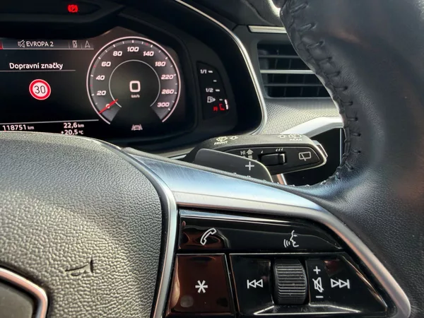 Audi A6 Allroad 45TDI 170kW Tažné Quattro - foto 8