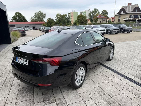 Škoda Octavia Style 2,0TDI 110kW DSG Matrix - foto 2