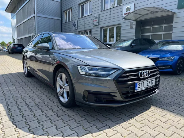 Audi A8 55 TFSI 250kW Quattro Tiptroni