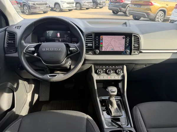 Škoda Karoq Selection 1,5TSI 110kW DSG - foto 17