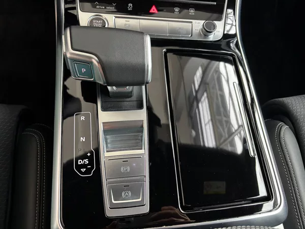 Audi Q7 FL S-line 50TDI 210kW Tažné - foto 10