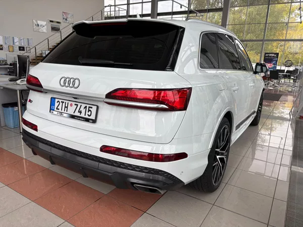 Audi Q7 FL S-line 50TDI 210kW Tažné - foto 4