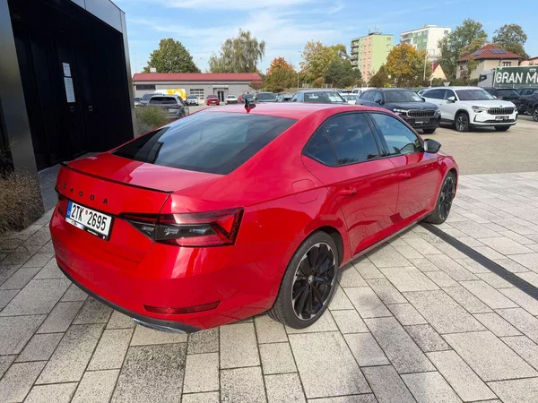Škoda Superb Sportline 2,0TSI 140kW DSG - foto 2