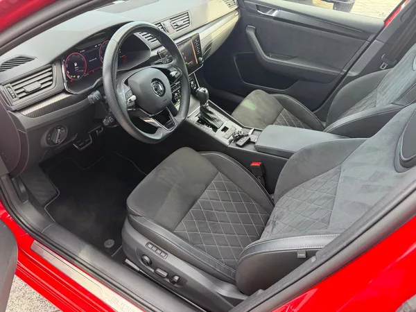 Škoda Superb Sportline 2,0TSI 140kW DSG - foto 5