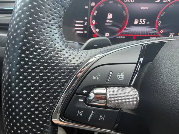 Škoda Superb Sportline 2,0TSI 140kW DSG - foto 6