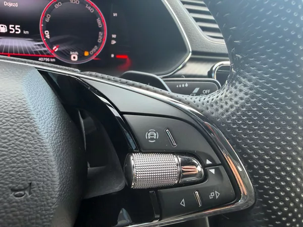 Škoda Superb Sportline 2,0TSI 140kW DSG - foto 7