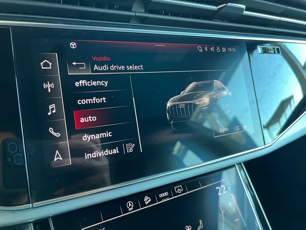 Audi Q8 S-line 50TDI 210kW - foto 11