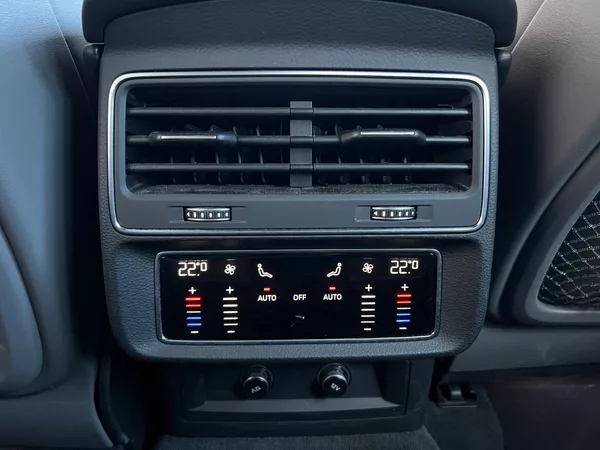 Audi Q8 S-line 50TDI 210kW - foto 15