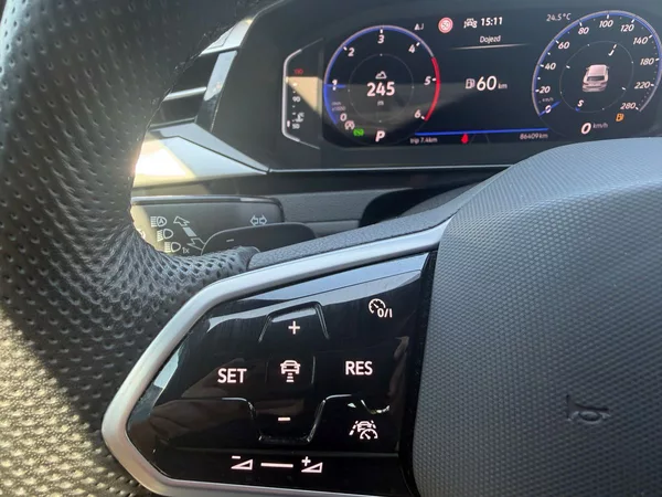 Volkswagen Arteon Shooting Brake R-line 2,0TDI 147kW Tažné Zár - foto 6