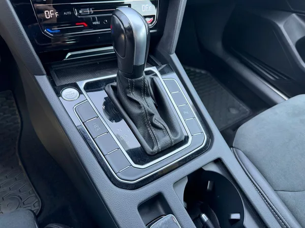 Volkswagen Arteon Shooting Brake R-line 2,0TDI 147kW Tažné Zár - foto 8