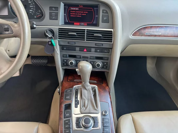 Audi A6 3,6FSI 188kW Quattro - foto 16