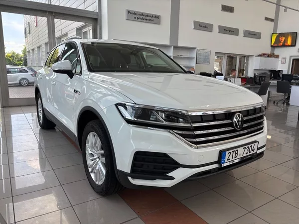 Volkswagen Touareg 3.0 TDI 170kW Tiptronic - foto 2