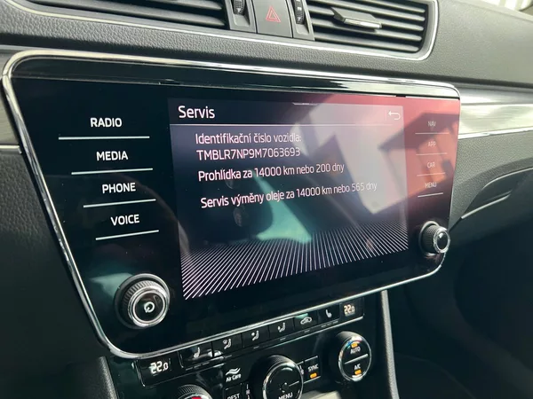 Škoda Superb Scout 140kW DSG - foto 11