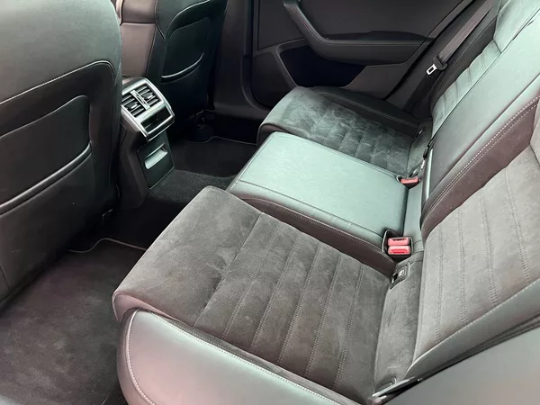 Škoda Superb Scout 140kW DSG - foto 14