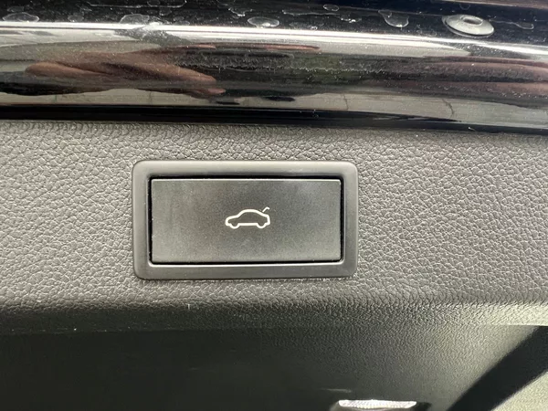 Škoda Superb Scout 140kW DSG - foto 17
