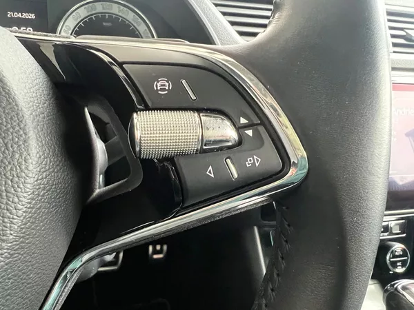 Škoda Superb Scout 140kW DSG - foto 7