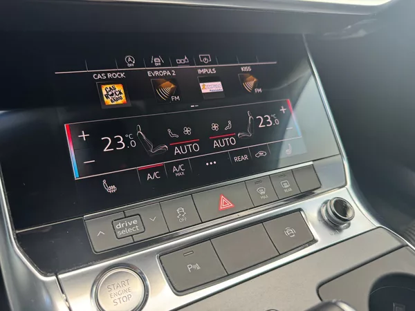 Audi A6 2,0TDI 150kW Tažné, Matrix - foto 10