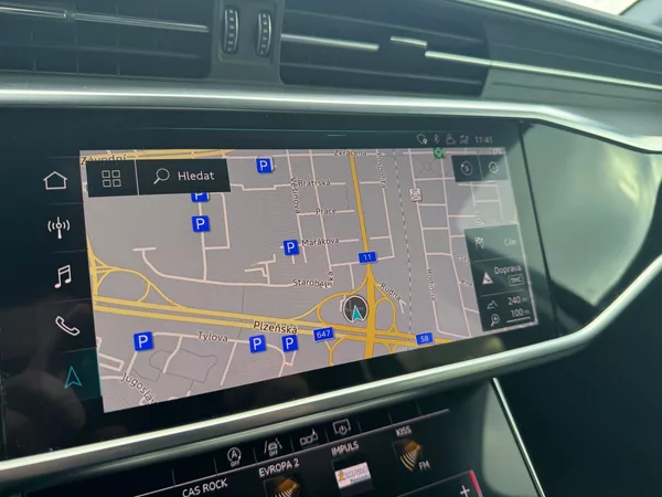 Audi A6 2,0TDI 150kW Tažné, Matrix - foto 11