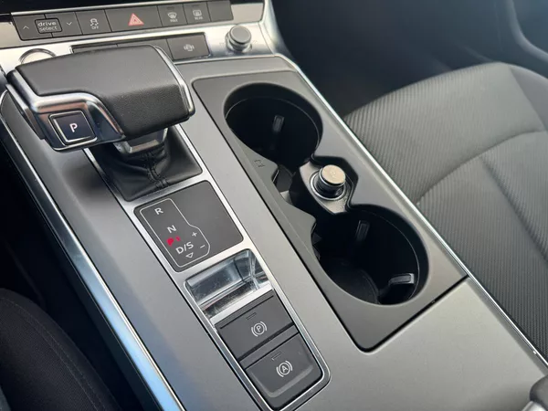 Audi A6 2,0TDI 150kW Tažné, Matrix - foto 9